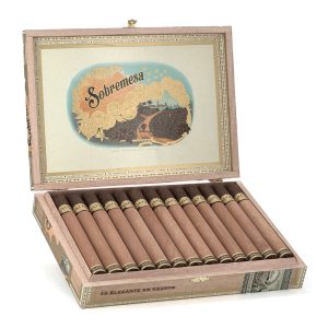 Sobremesa Elegante en Cedros 索布雷梅薩 優雅