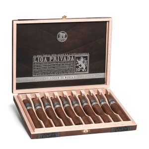 Liga Privada Seleccion Mercado Toro 2023 LE 私人聯盟 市場甄選 2023年限量版