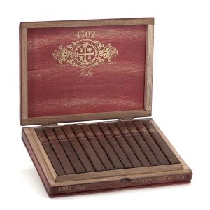 Ruby Corona Box Pressed 紅寶石 高朗拿