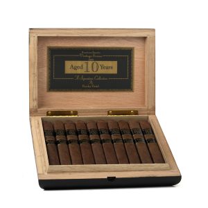 Vintage 1992 Petite Corona 佳釀1992 小高朗拿
