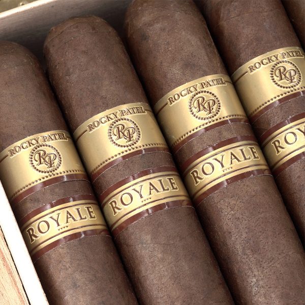 Royale Colossal 皇家 巨人 - Image 2