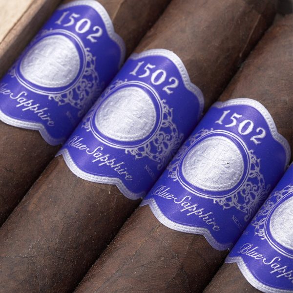 Blue Sapphire Toro Box Pressed 藍寶石 托羅 - Image 2