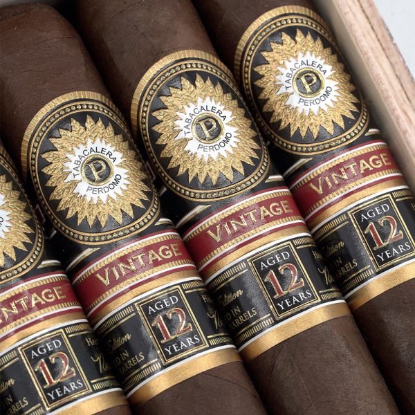 Double Aged 12 Year Vintage Sun Grown Robusto 雙陳年佳釀 12 年 日曬 羅伯圖 - Image 2