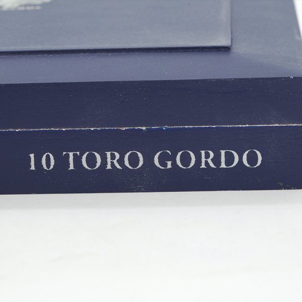 Blue Sapphire Toro Box Pressed 藍寶石 托羅 - Image 3