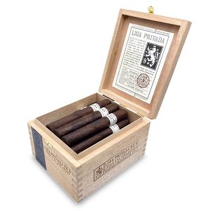 Liga Privada No.9 Toro Especial 私人聯盟9號托羅特級