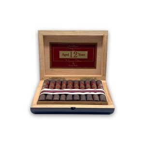 Vintage 1990 Petite Corona 佳釀1990 小高朗拿