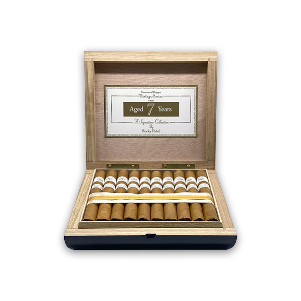 Vintage 1999 Corona 佳釀1999 高朗拿