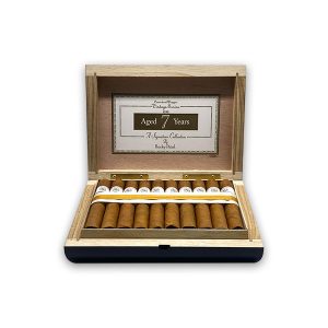 Vintage 1999 Petite Corona 佳釀1999 小高朗拿